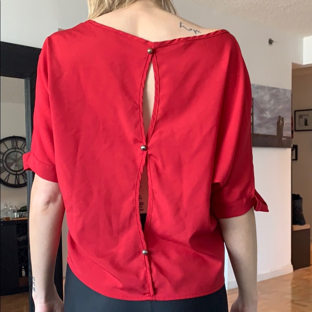 Cut-Out Red Top - Picture 3 of 3